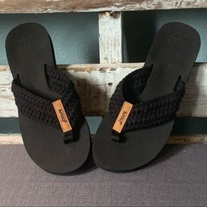 Reef Women's Cushion Threads Flip Flops